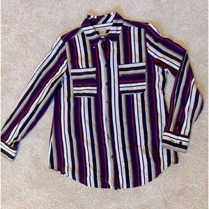 Beautiful silk-like Chicos blouse. Great condition. Sz Chicos 0 / size small